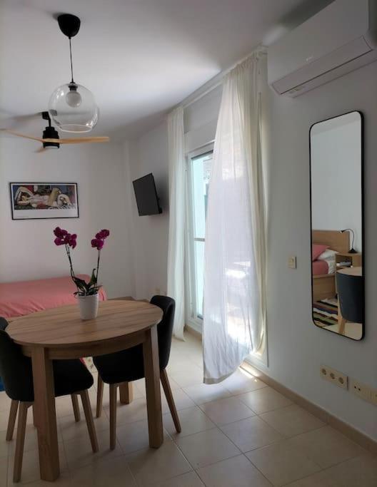 Ferienwohnung Estudio 52 Malaga Centrico Parking Gratuito Exterior foto